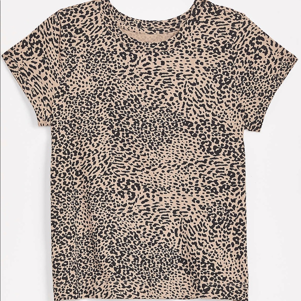 Cheetah print crew tee